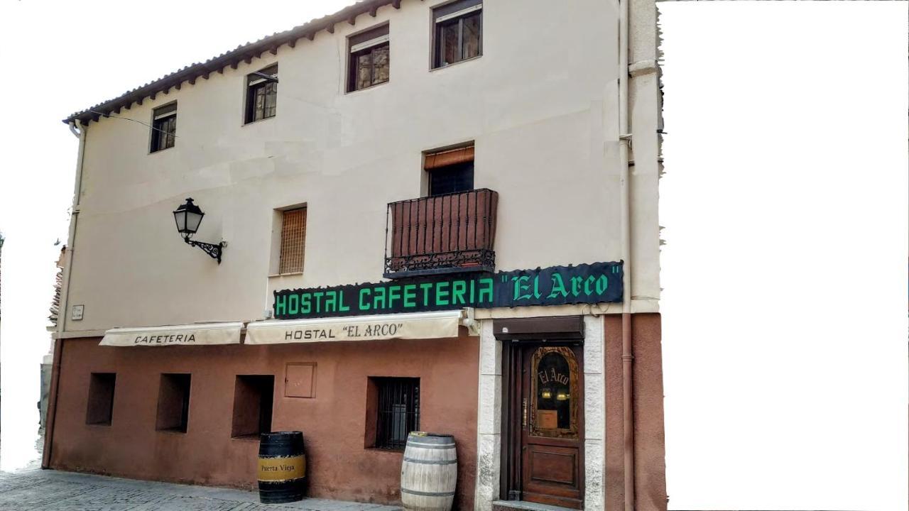 Hostal El Arco Almazán エクステリア 写真