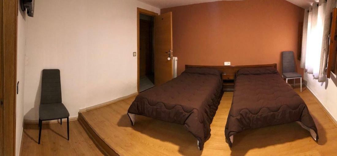 Hostal El Arco Almazán エクステリア 写真